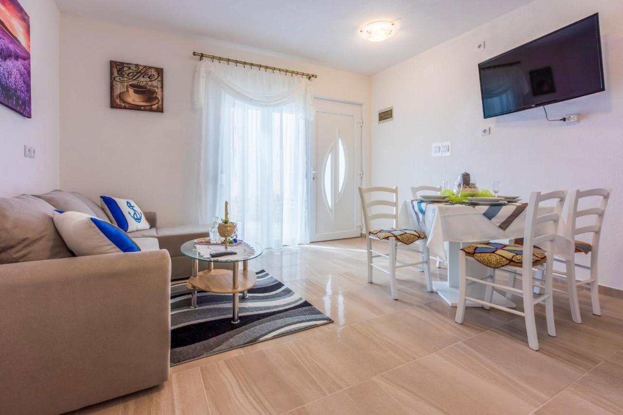 Stupar Apartment Crikvenica Cameră foto