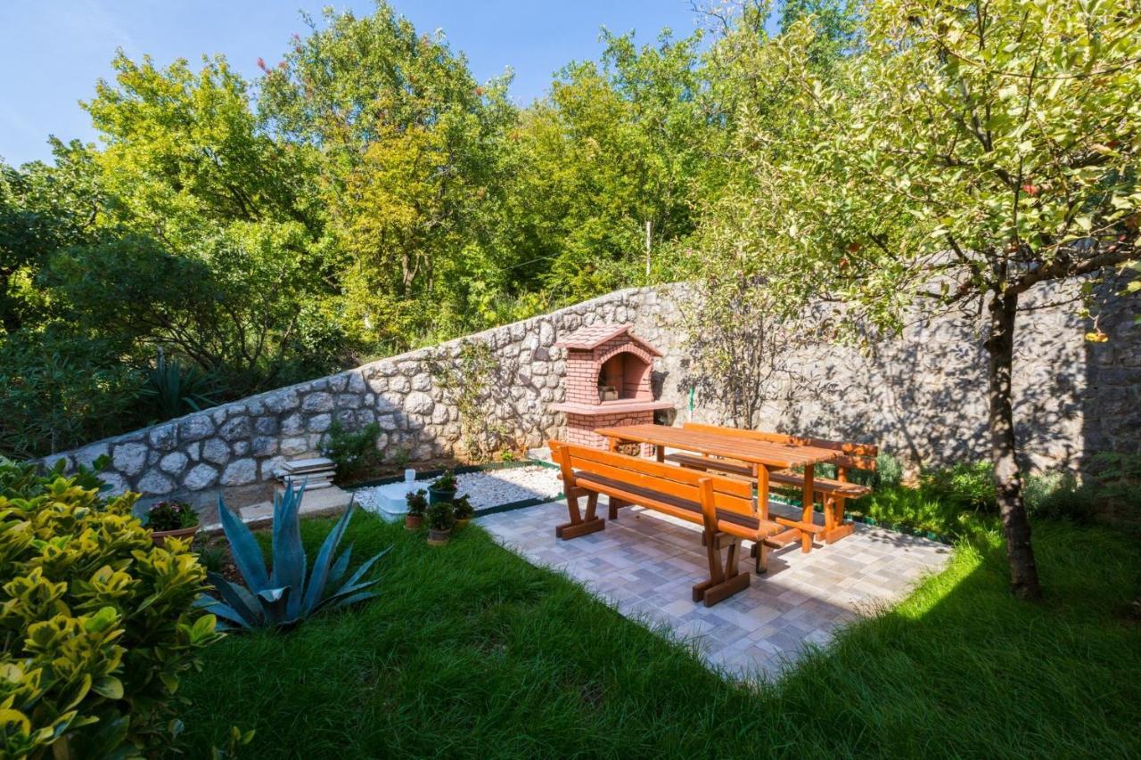 Stupar Apartment Crikvenica Exterior foto