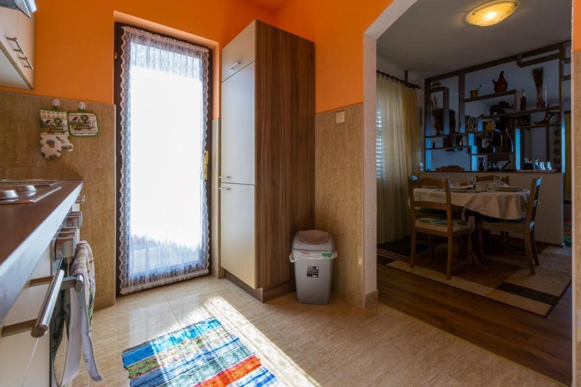Stupar Apartment Crikvenica Cameră foto