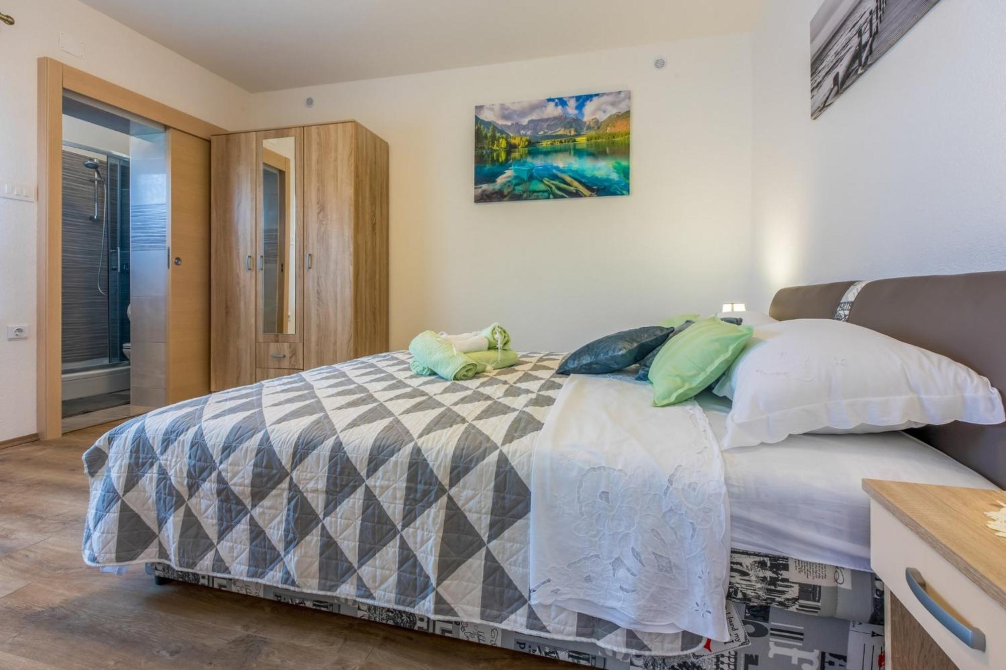 Stupar Apartment Crikvenica Cameră foto