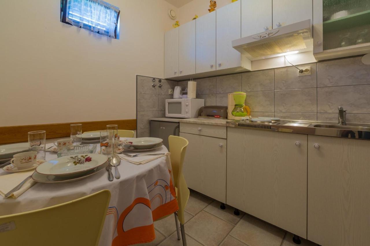 Stupar Apartment Crikvenica Exterior foto